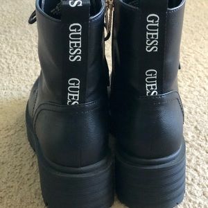 Guess boots black size 8 1/2 gently used